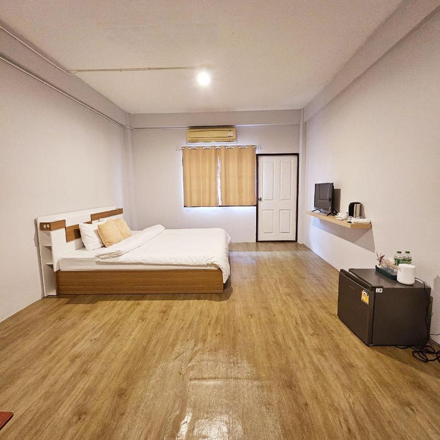 Kaneang Apartment-กันเองอพาร์ทเมนท์ Bãi biển Jomtien Ngoại thất bức ảnh