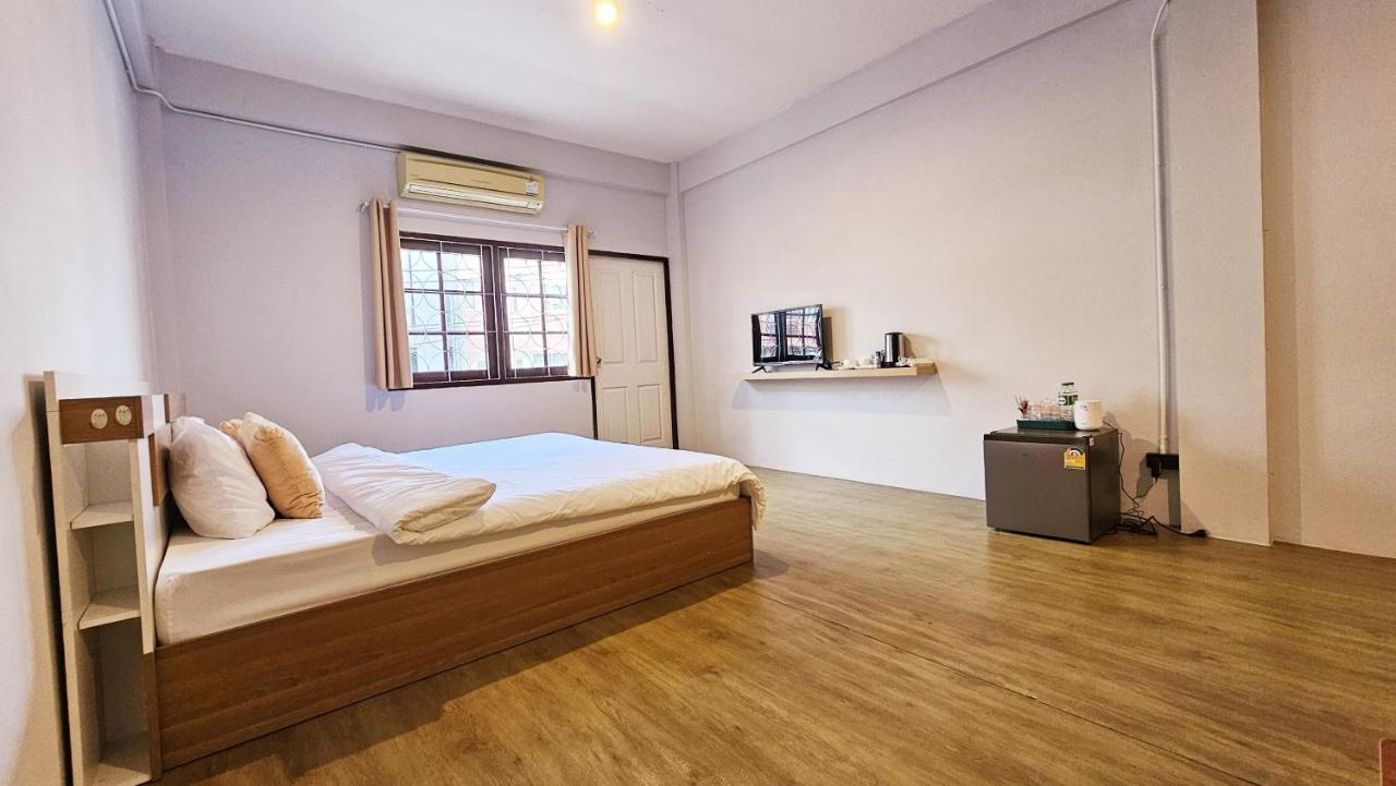 Kaneang Apartment-กันเองอพาร์ทเมนท์ Bãi biển Jomtien Ngoại thất bức ảnh